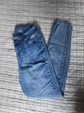 Seven7 Women’s Medium Blue Skinny Jeans